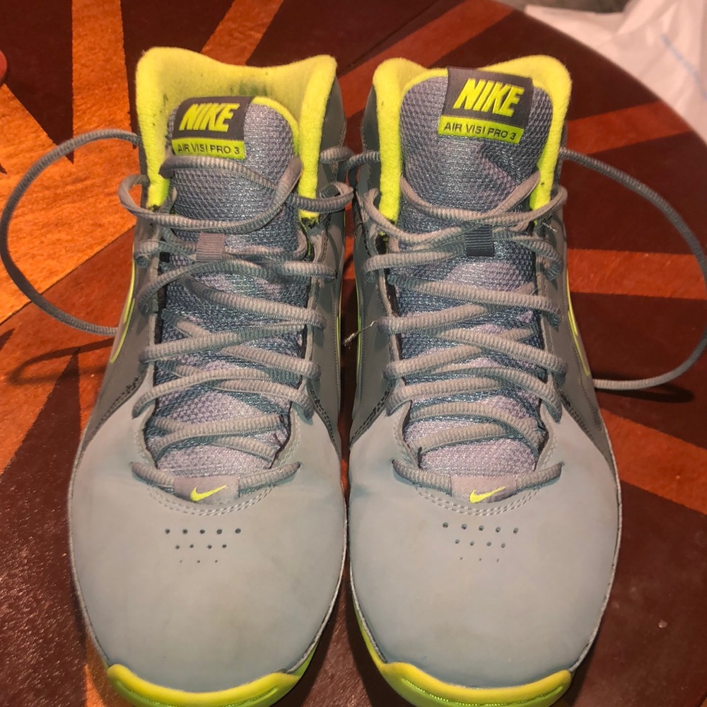Nike Air Visi Pro 3